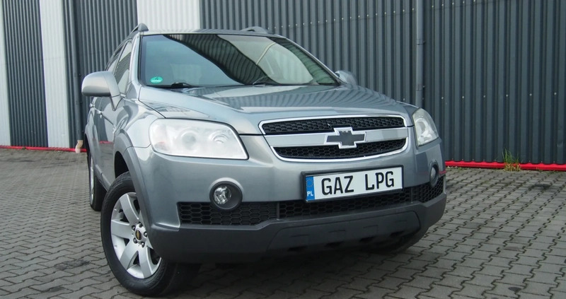 Chevrolet Captiva cena 31800 przebieg: 217000, rok produkcji 2011 z Pajęczno małe 781